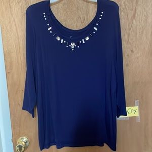 Women’s shirt size 18/20